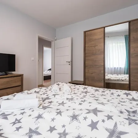 Golden Shore With Private Pool In *